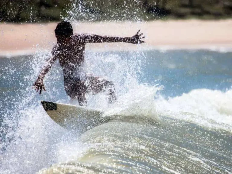 Best Places to Surf in Costa Rica