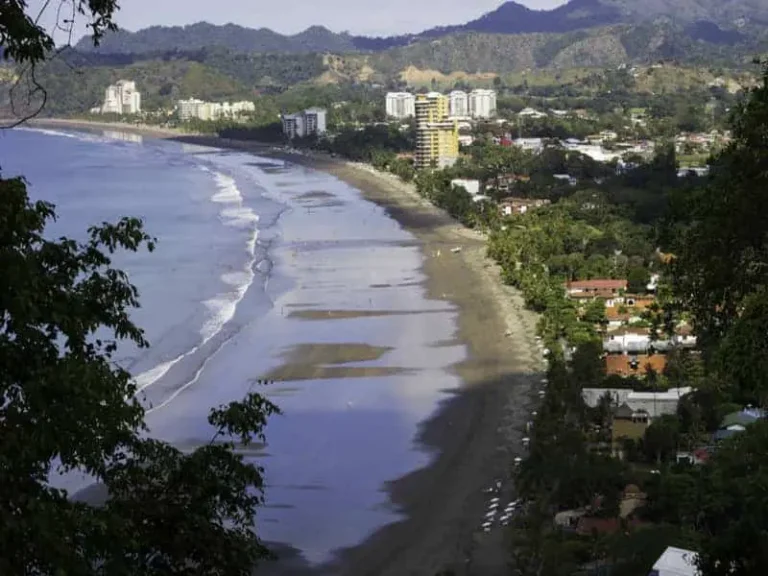 Where to Party in Jaco, Costa Rica